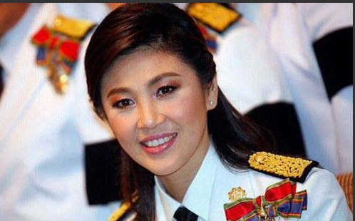 2000武警老兵退伍 山城谢谢你们 | 新华网重庆