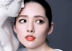 郭碧婷杂志复古写真 宛若油画美女(图)