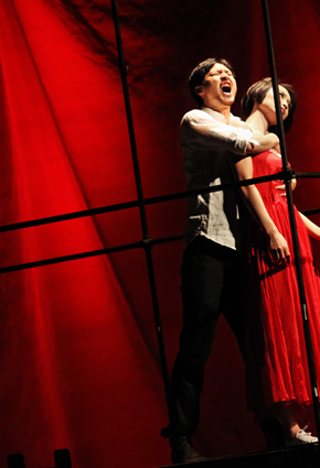 《戀愛的犀牛》登陸山城